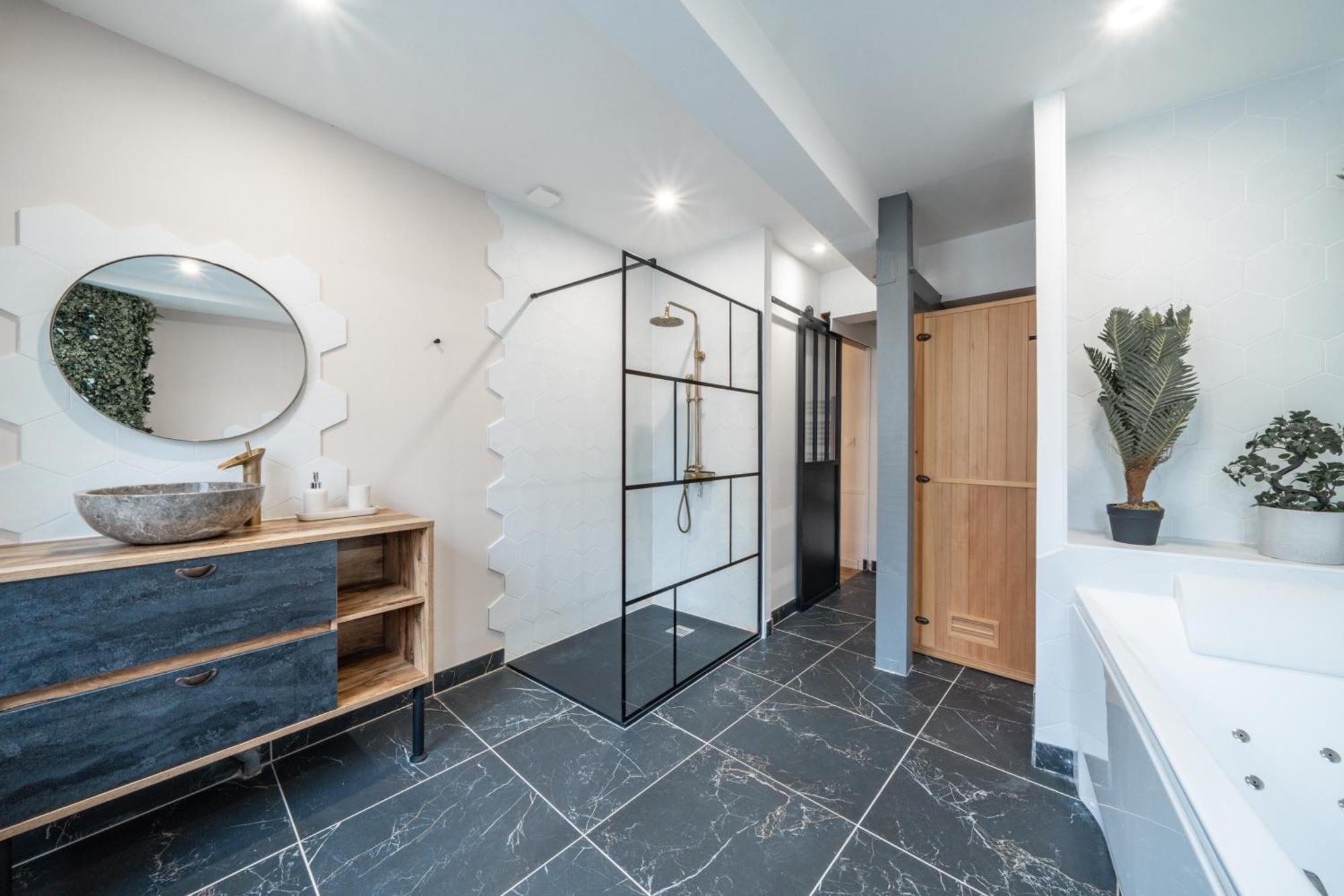 L'Evasion Amboise, Sauna Jacuzzi Eksteriør bilde